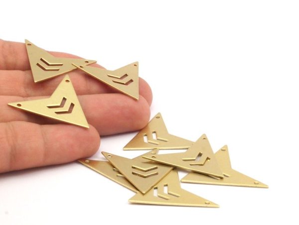 Triangle Chevron Pendant, 8 Raw Brass Triangle Pendant with 2 Holes and Chevron  (33x33x33x0.80mm) K619 Sale - Image 3